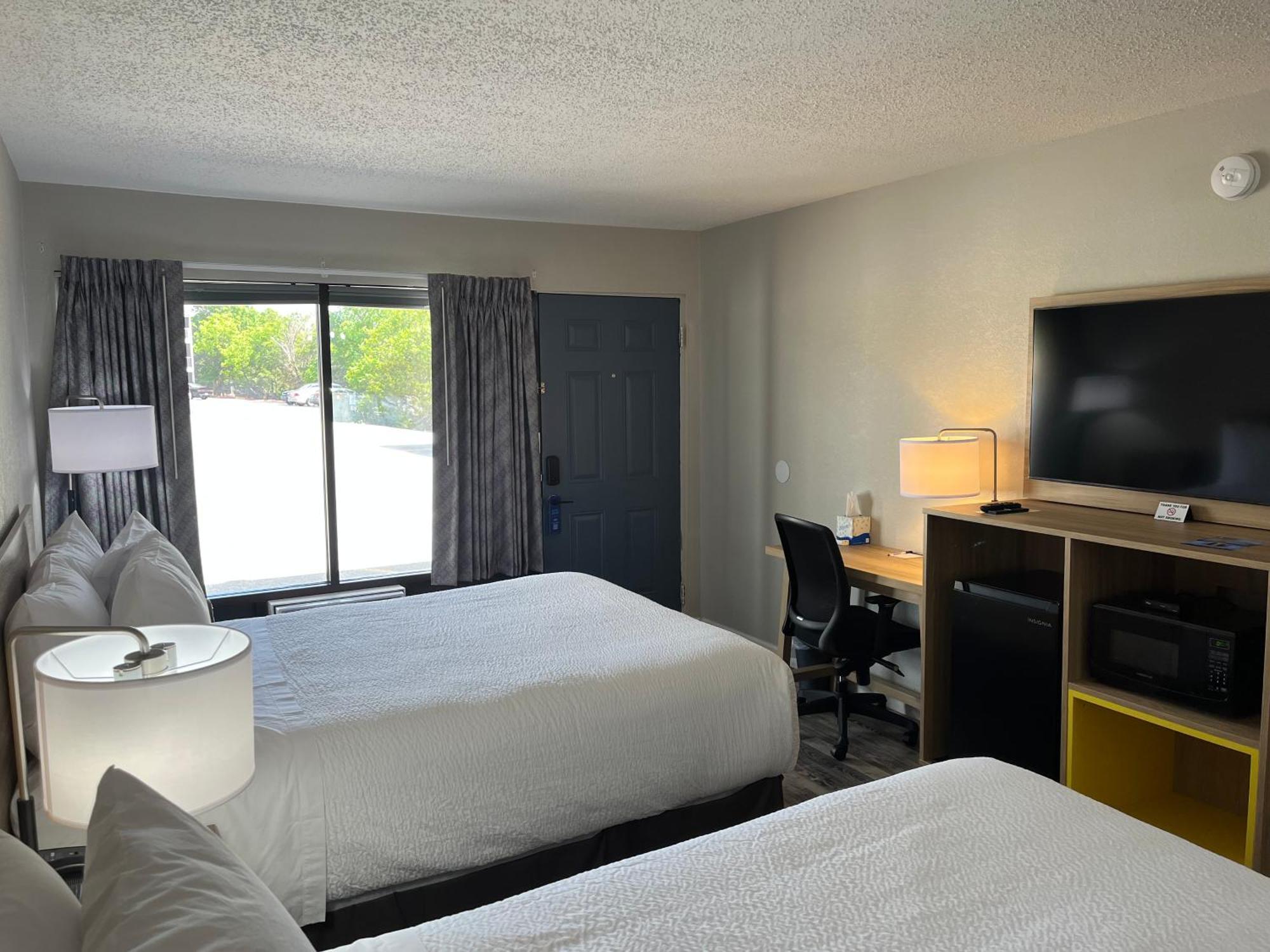 Days Inn By Wyndham Branson Ozarks Экстерьер фото