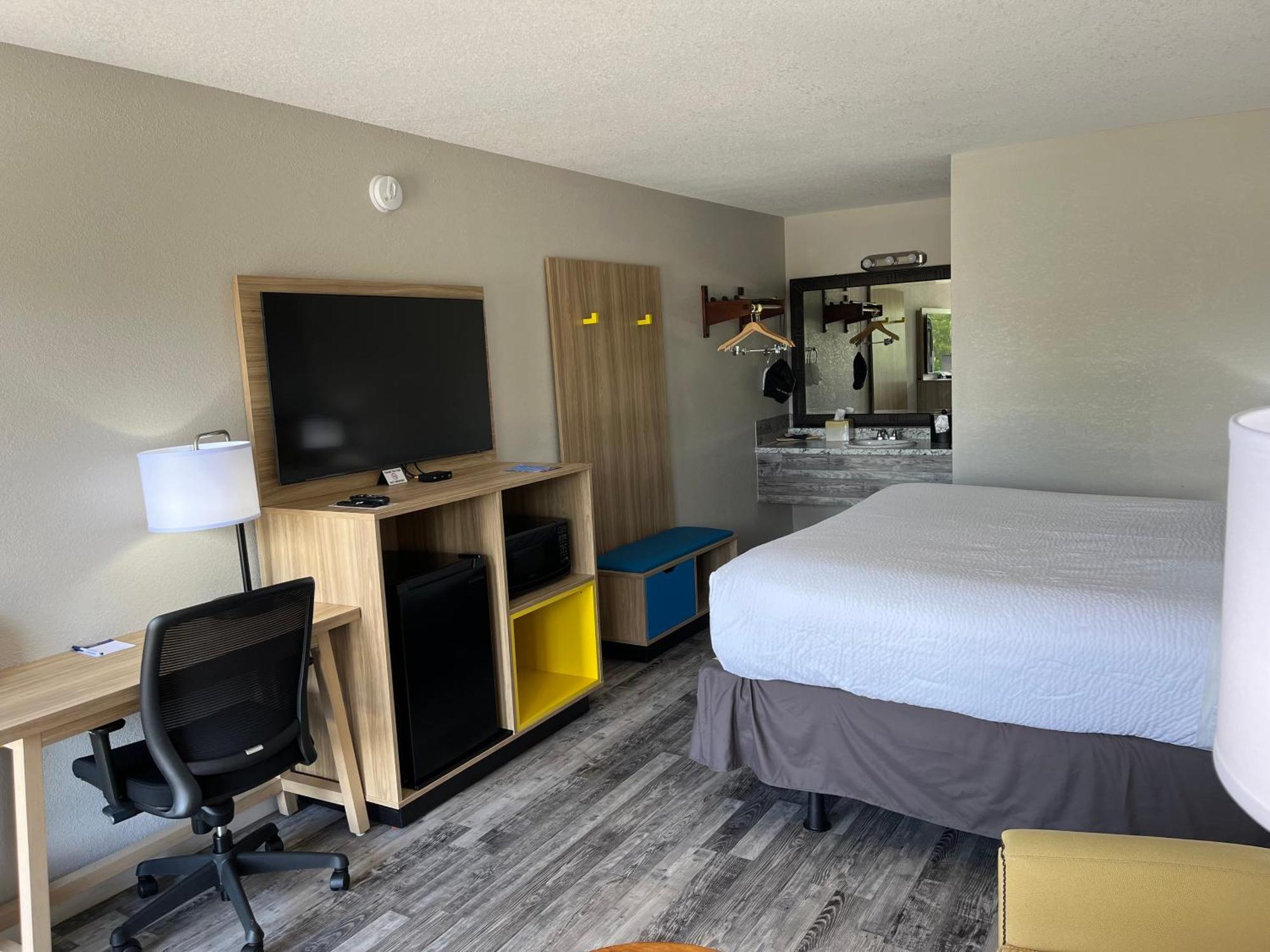 Days Inn By Wyndham Branson Ozarks Экстерьер фото